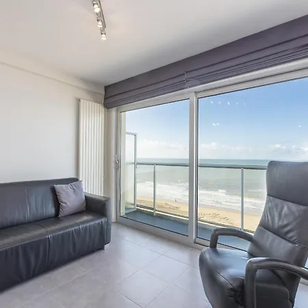 Charming On The Seafront With Sea View Apartman *